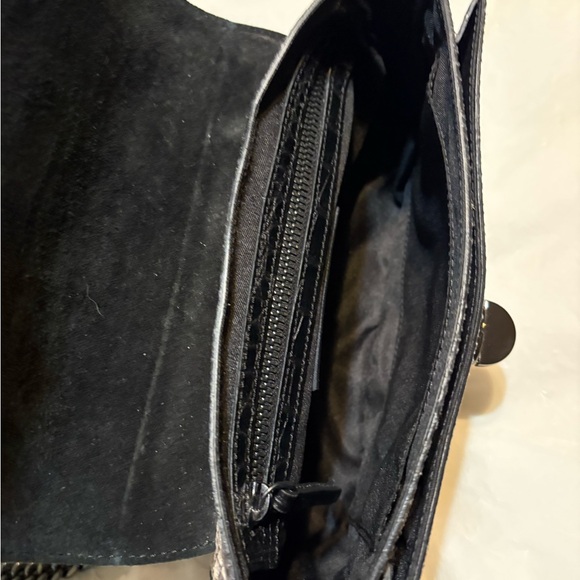 Vittoria Napoli Leather and Python Stylish Crossbody Bag - Picture 10 of 14